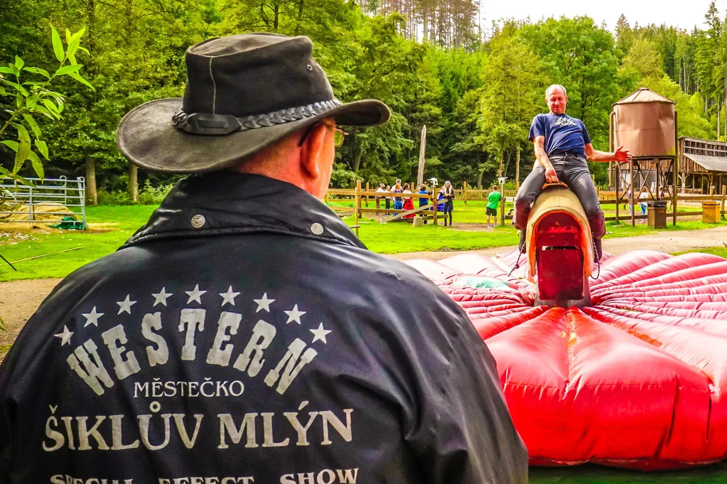Šikland · Aktivity ve westernovém městečku